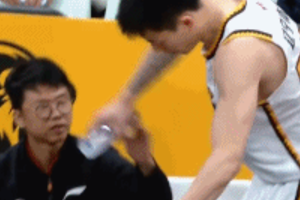  廣廈逆襲！遼寧男籃新賽季首戰(zhàn)失利遭遇慘敗